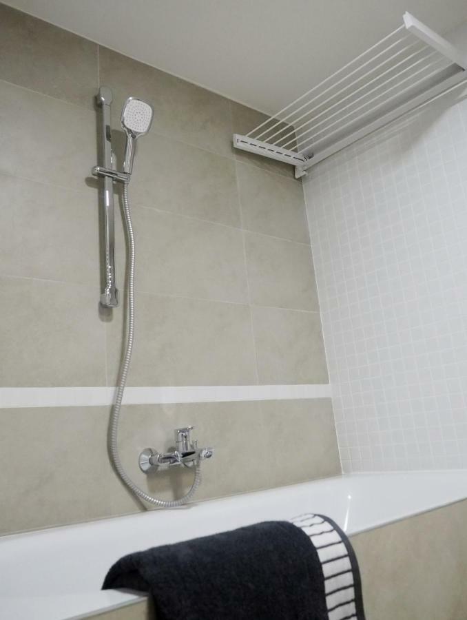 Ap10 - Apartments 4U Brezinova "Overnight Simply" Hradec Kralove Exterior foto